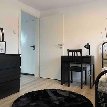 5Minuten Von Der City Entfernte Wohnung Mit Parkpl Bielefeld Bagian luar foto