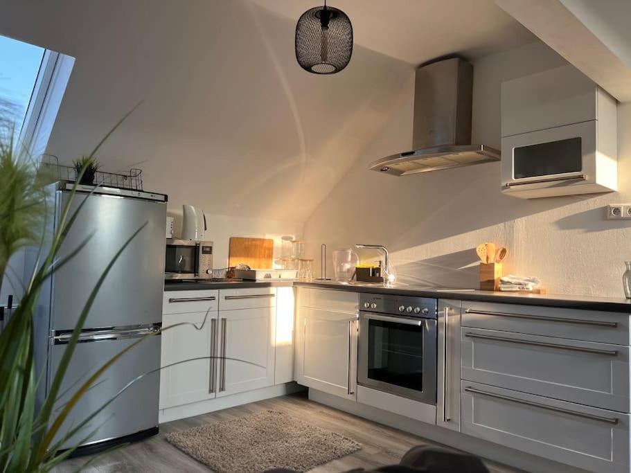 5Minuten Von Der City Entfernte Wohnung Mit Parkpl Bielefeld Bagian luar foto