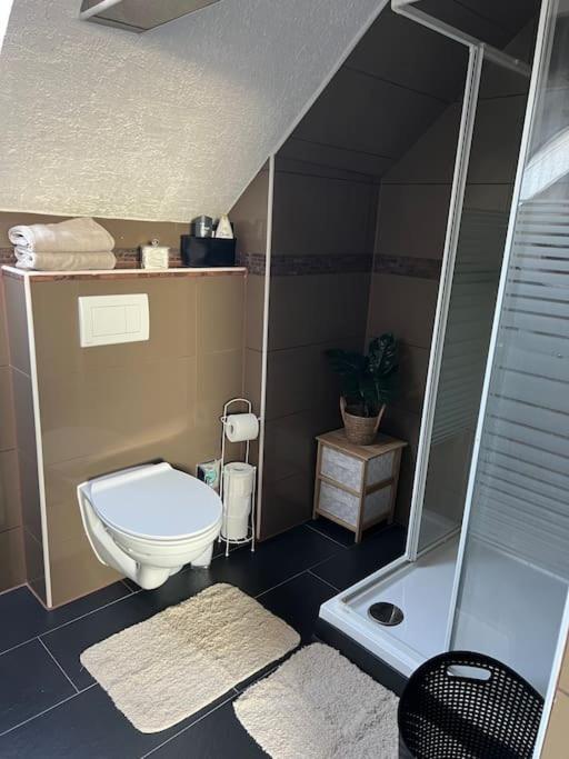 5Minuten Von Der City Entfernte Wohnung Mit Parkpl Bielefeld Bagian luar foto