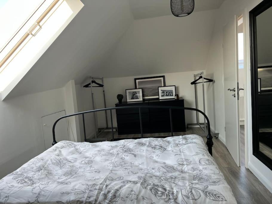 5Minuten Von Der City Entfernte Wohnung Mit Parkpl Bielefeld Bagian luar foto