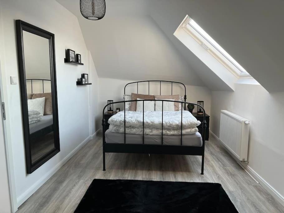 5Minuten Von Der City Entfernte Wohnung Mit Parkpl Bielefeld Bagian luar foto